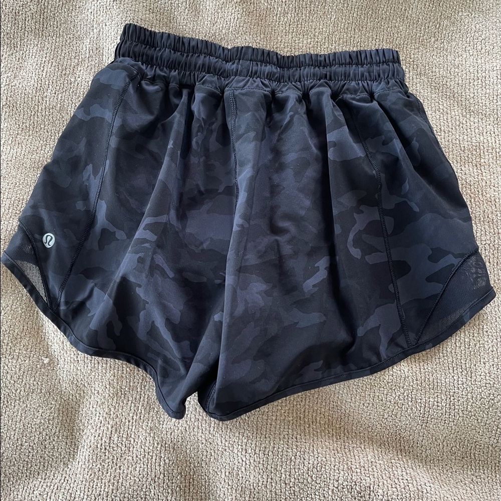 HOTTY HOT LULULEMON SHORTS 4